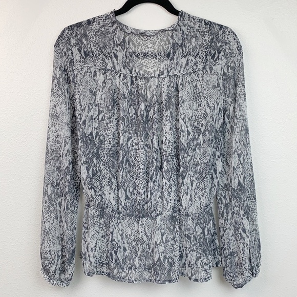 Guess semi sheer gray black snake print faux wrap deep V neck peplum blouse EUC - Picture 9 of 14
